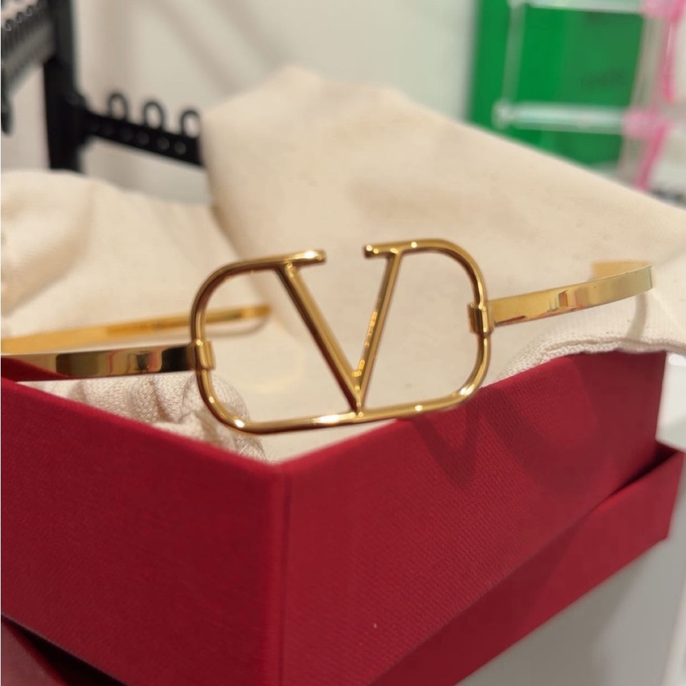 #196 Valentino Gold Vlogo Headband